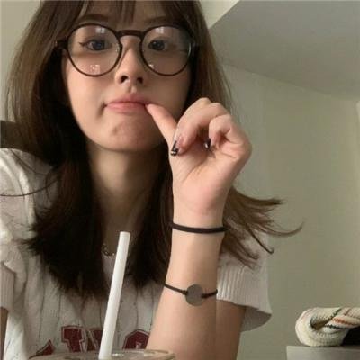 鲨胆小英雄